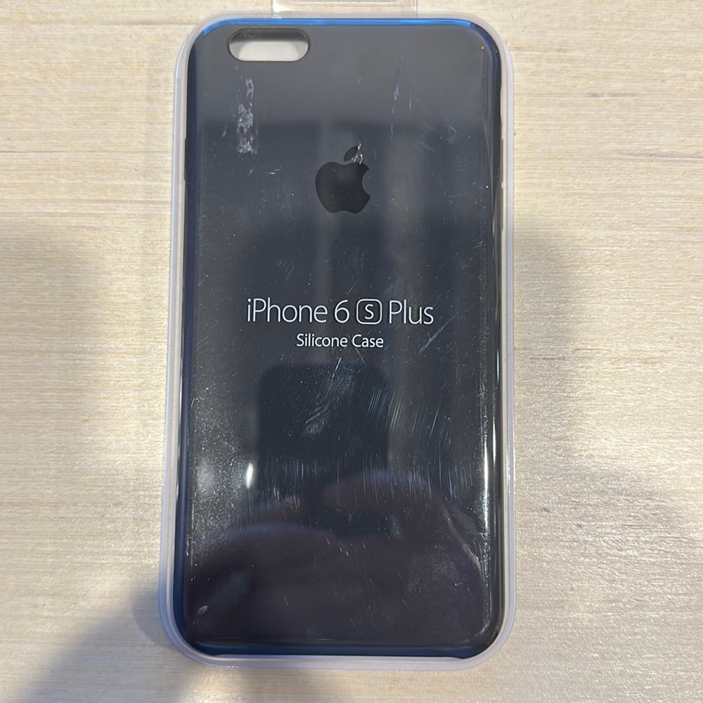 New Apple silicone case iPhone 6s Plus. charcoal gray 5.5”